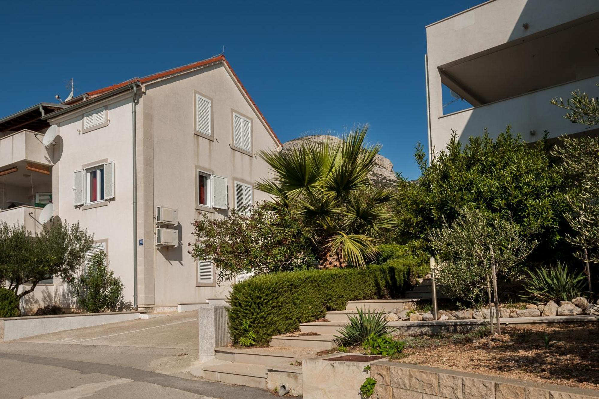 Apartments Mistral Bol Esterno foto