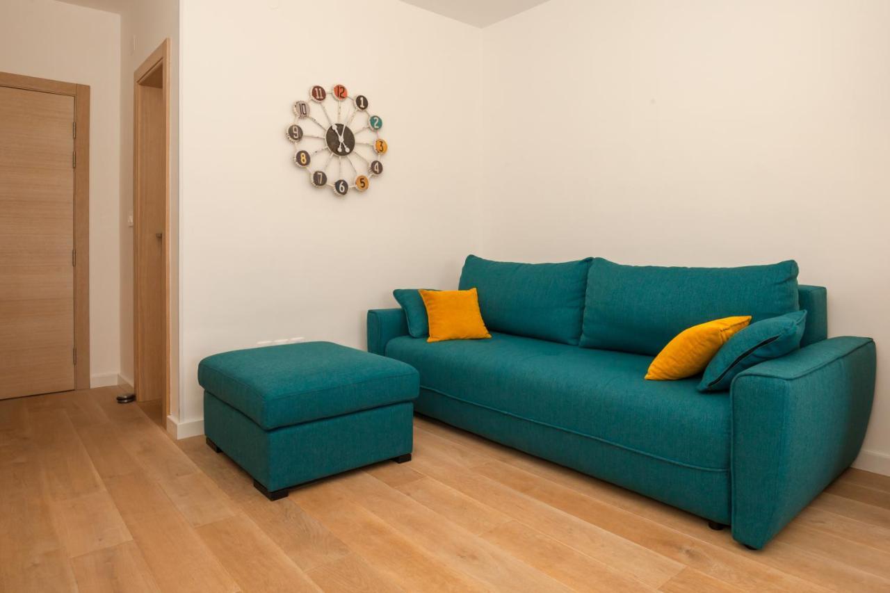 Apartments Mistral Bol Esterno foto